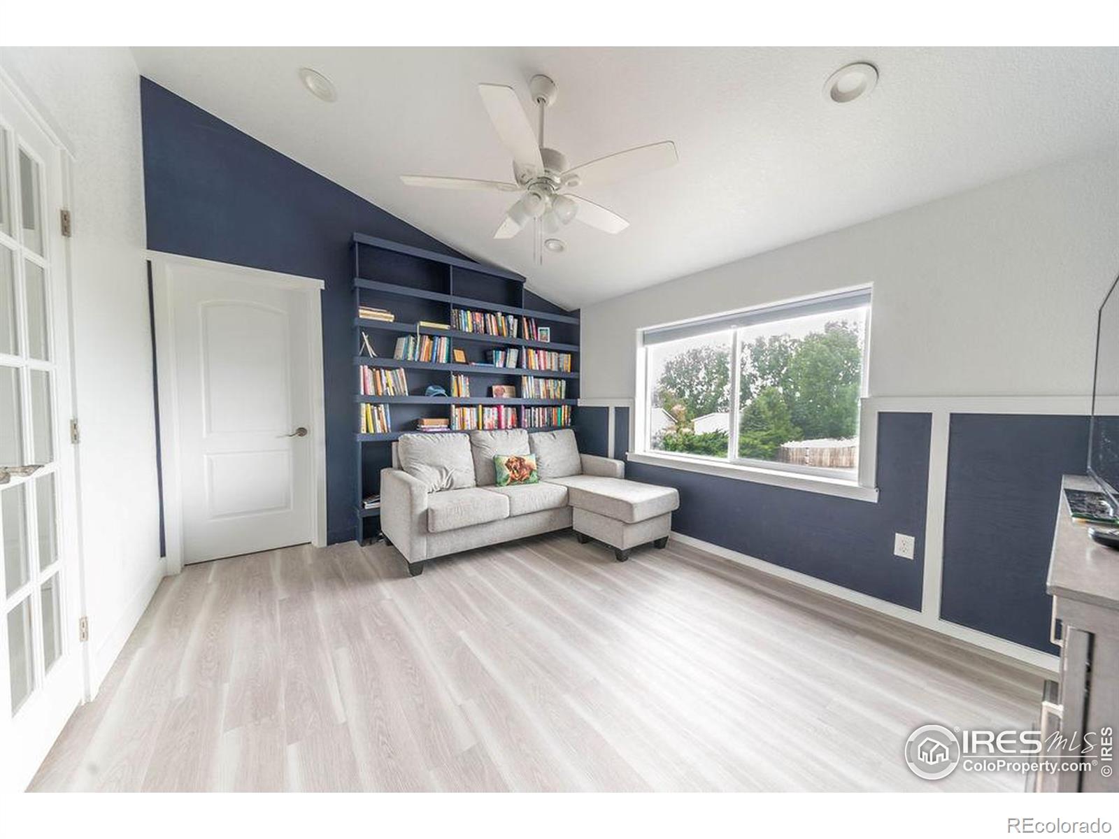 MLS Image #23 for 27850  hopi trail,loveland, Colorado