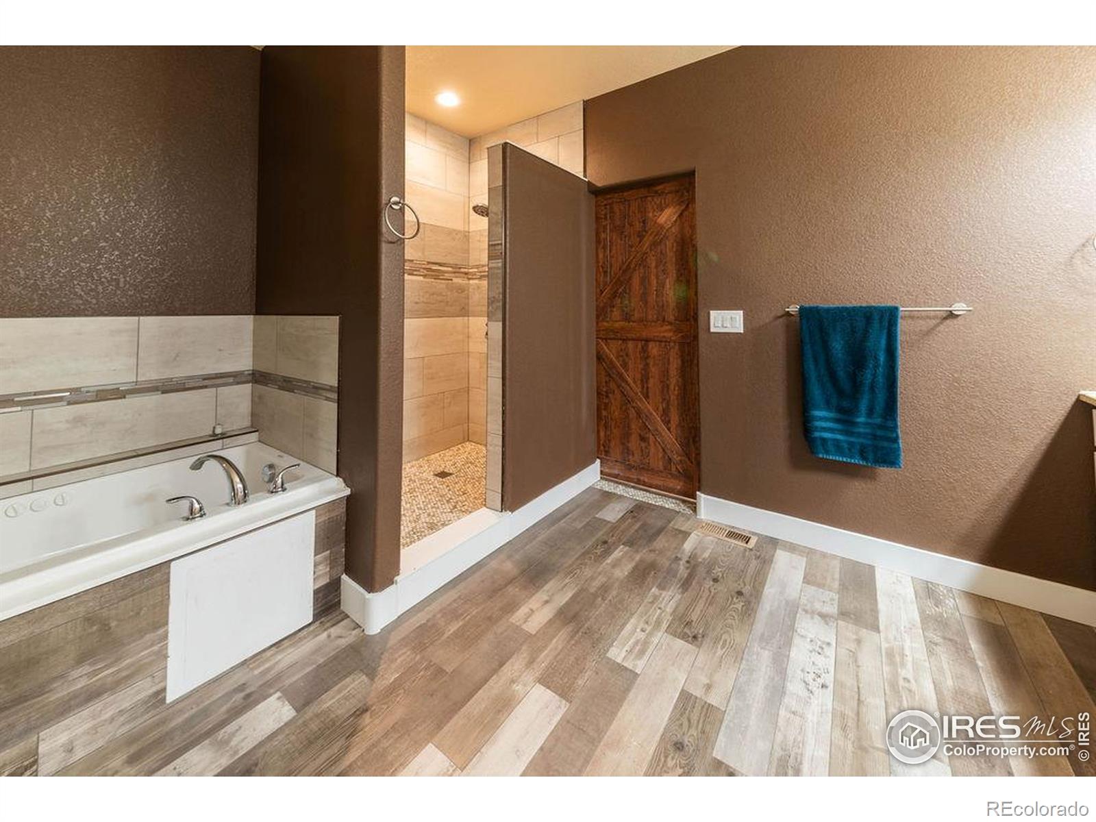 MLS Image #8 for 27850  hopi trail,loveland, Colorado