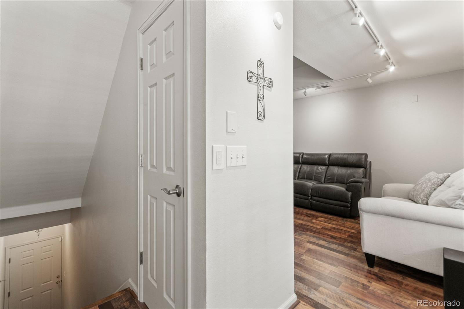 MLS Image #4 for 18611 e water drive,aurora, Colorado
