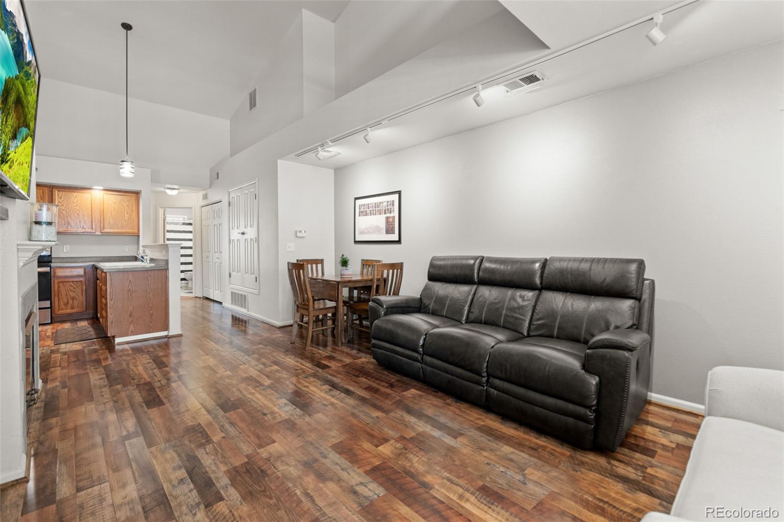 MLS Image #6 for 18611 e water drive,aurora, Colorado
