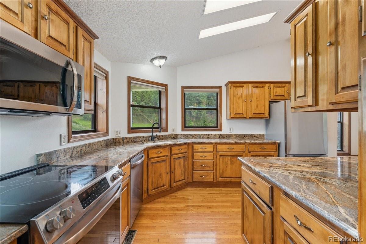 MLS Image #13 for 11846  crescent park drive,golden, Colorado