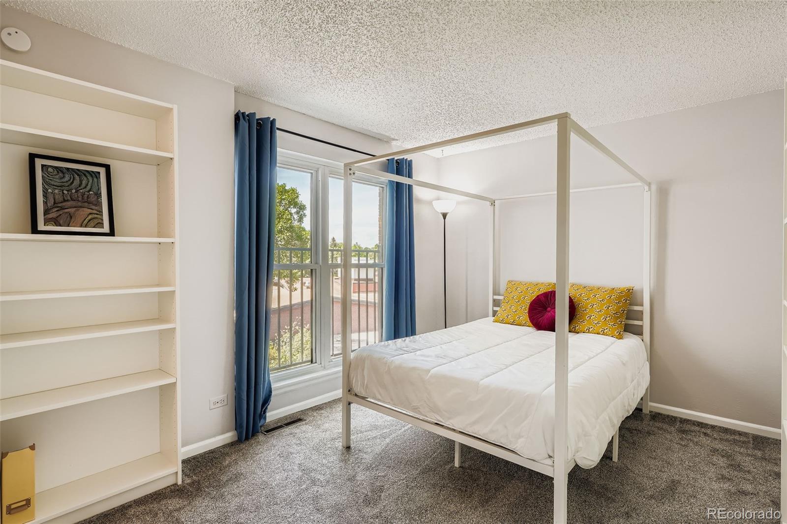 MLS Image #20 for 2917 s locust street,denver, Colorado
