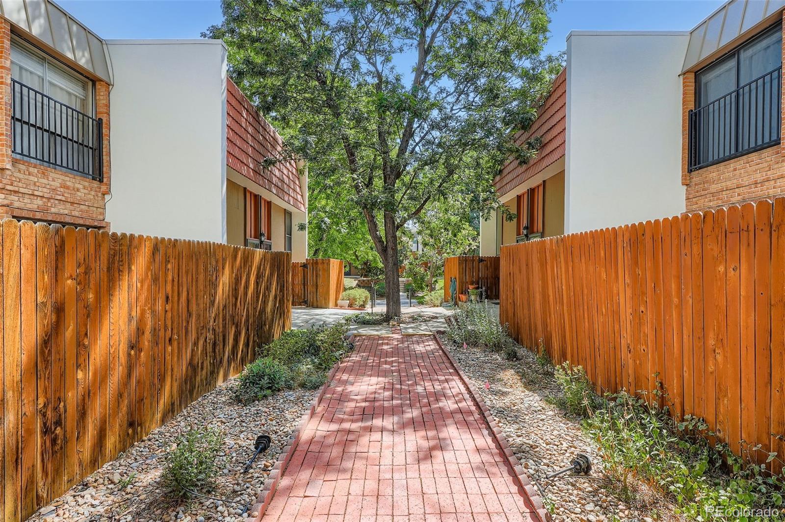 MLS Image #26 for 2917 s locust street,denver, Colorado
