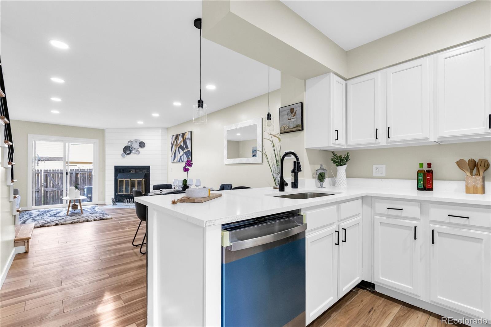 MLS Image #3 for 1600 s idalia circle,aurora, Colorado