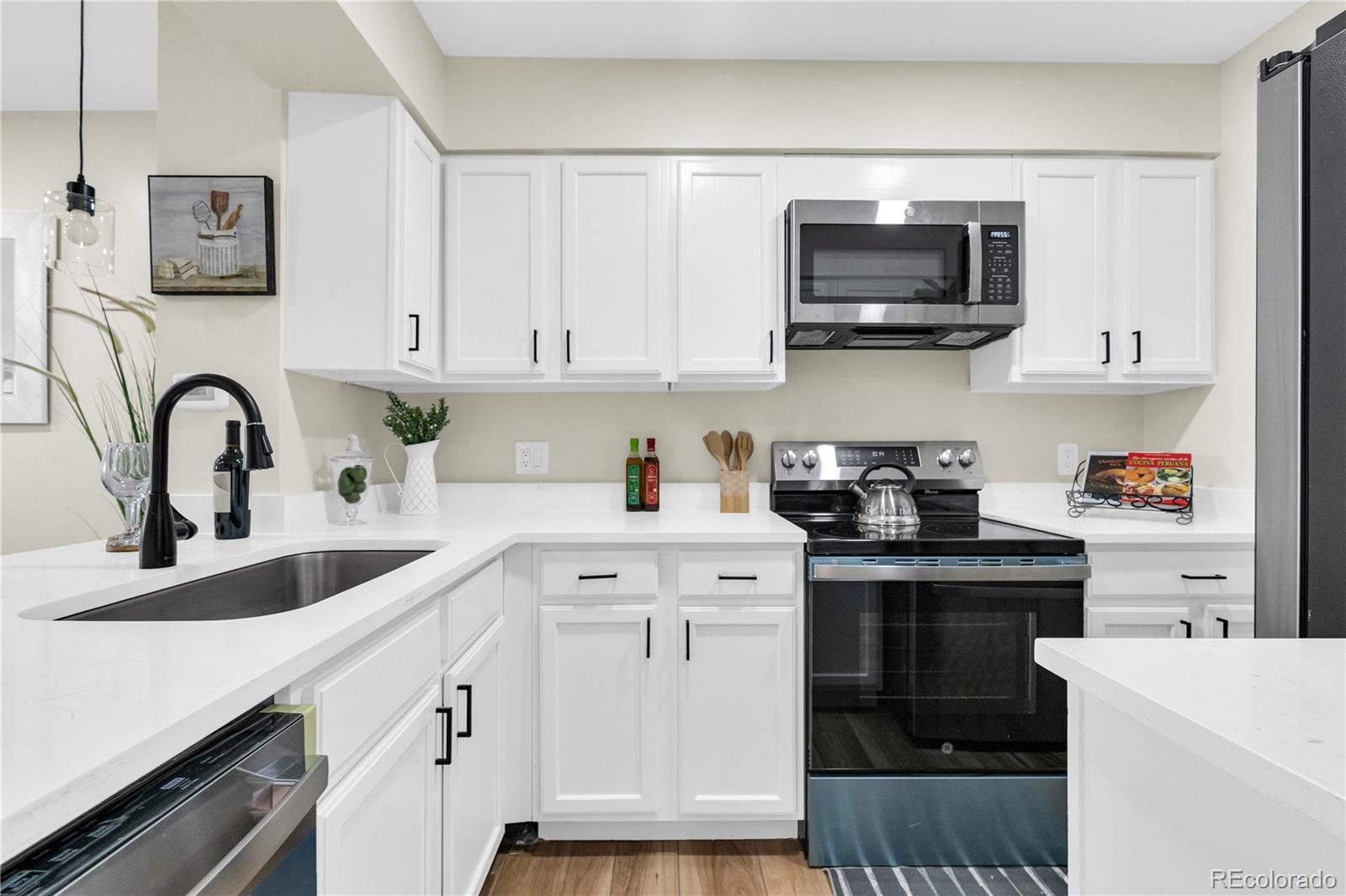 MLS Image #4 for 1600 s idalia circle,aurora, Colorado