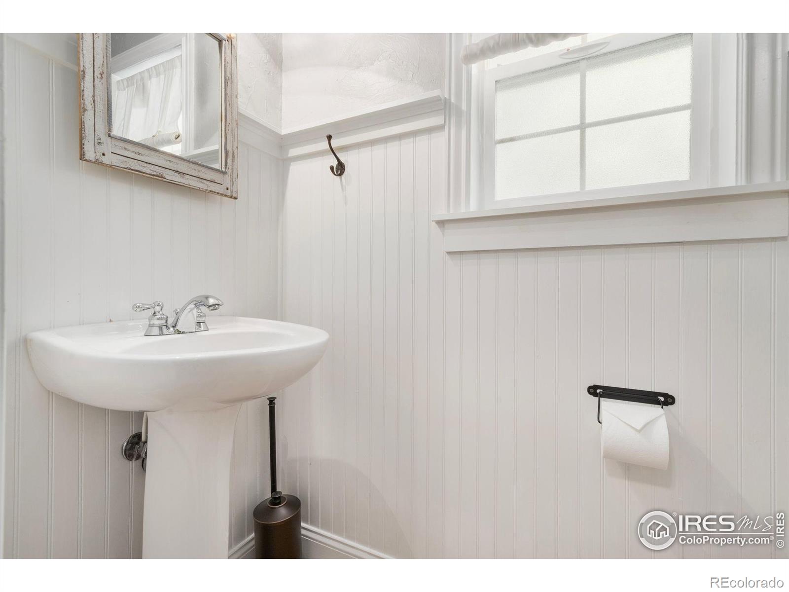 MLS Image #14 for 1121  crescent drive,windsor, Colorado