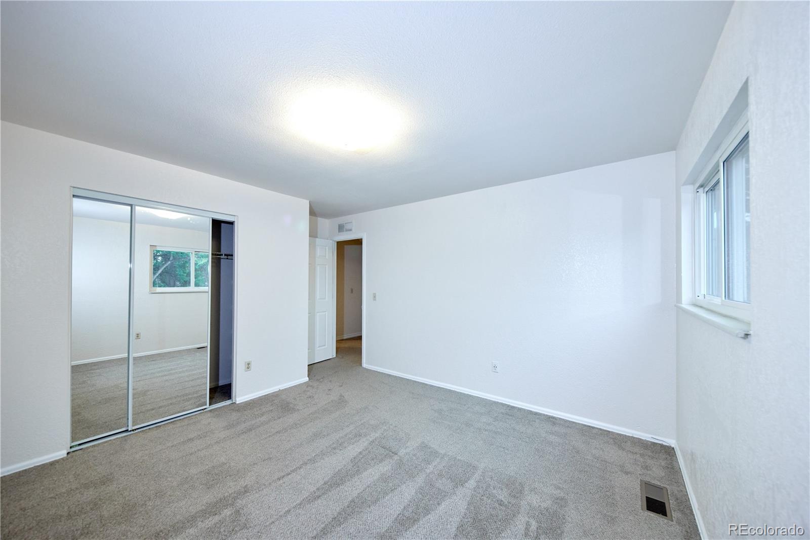 MLS Image #19 for 6698 w kenyon avenue,denver, Colorado