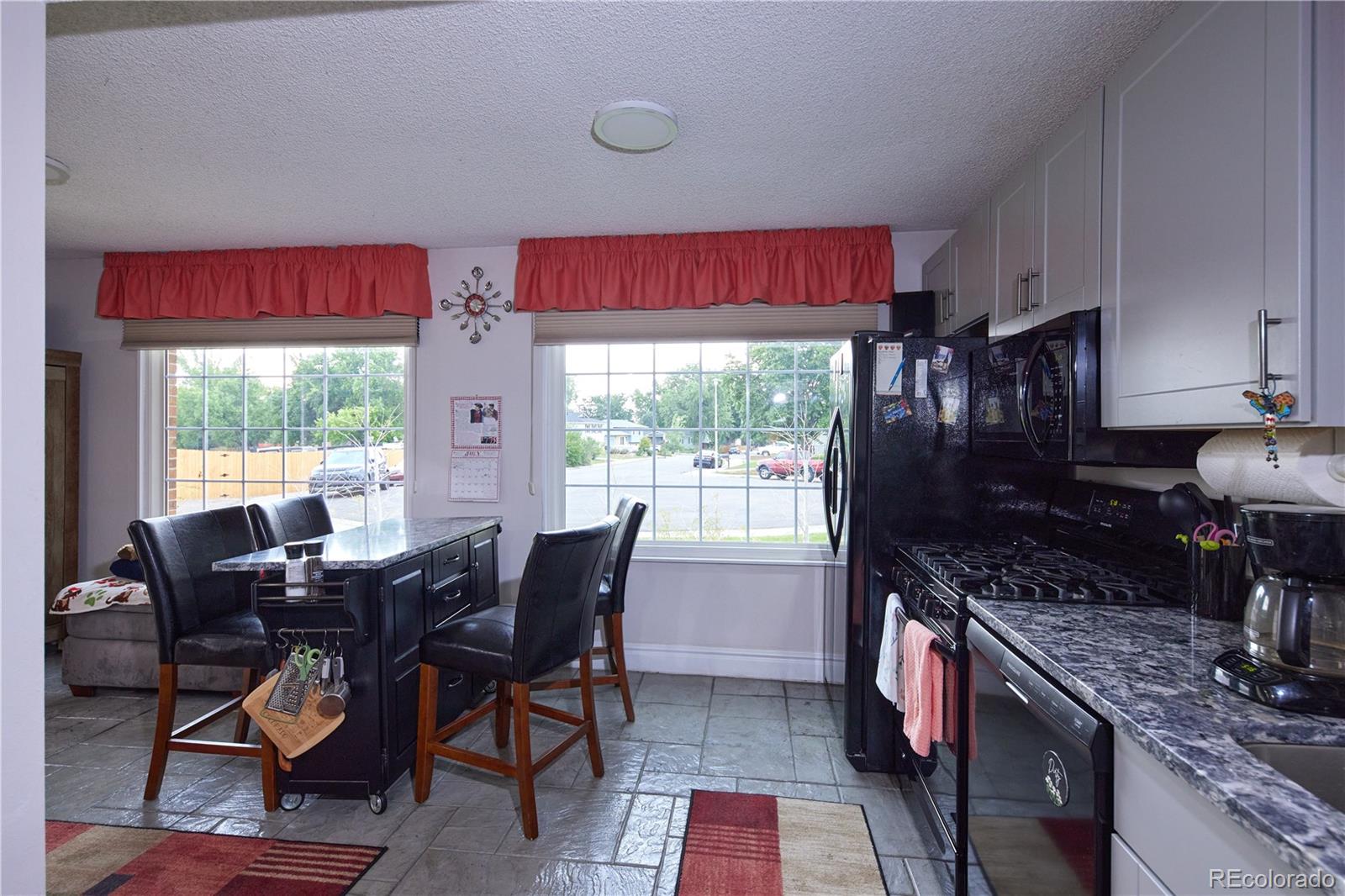 MLS Image #24 for 6698 w kenyon avenue,denver, Colorado