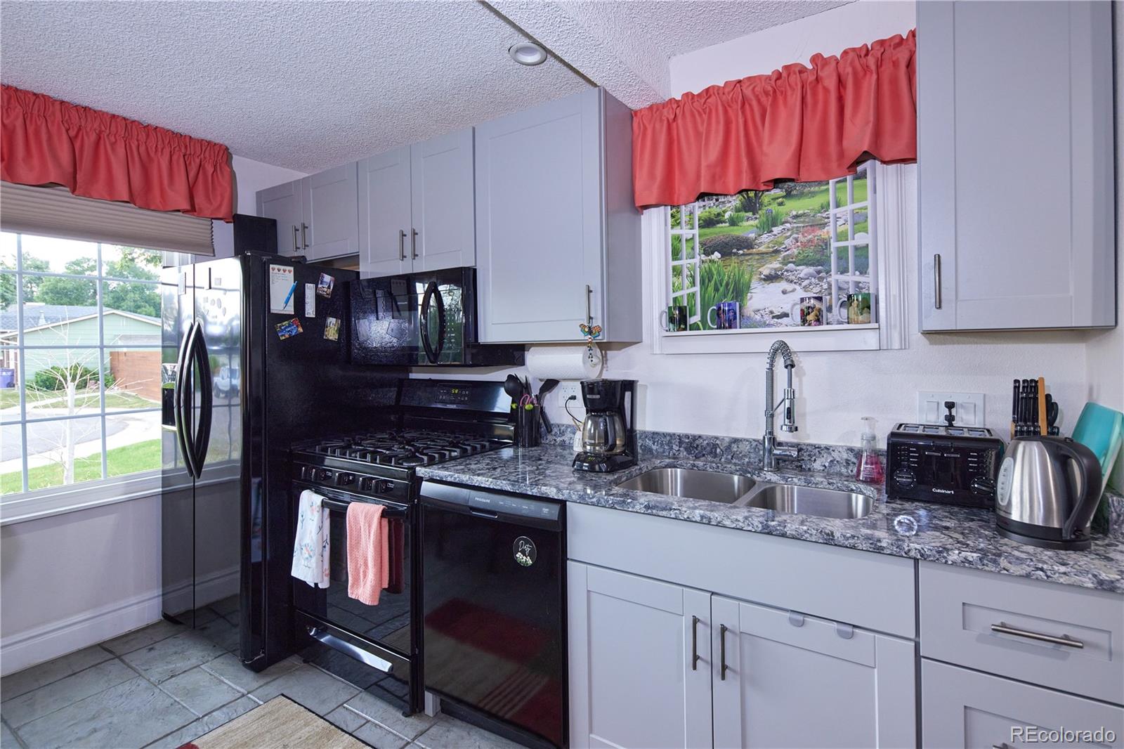 MLS Image #25 for 6698 w kenyon avenue,denver, Colorado