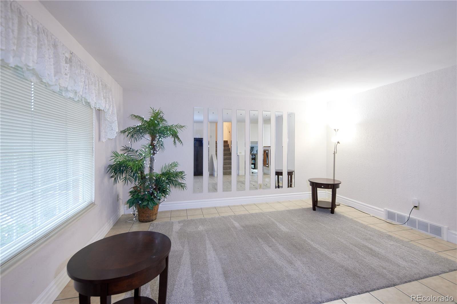 MLS Image #7 for 6698 w kenyon avenue,denver, Colorado