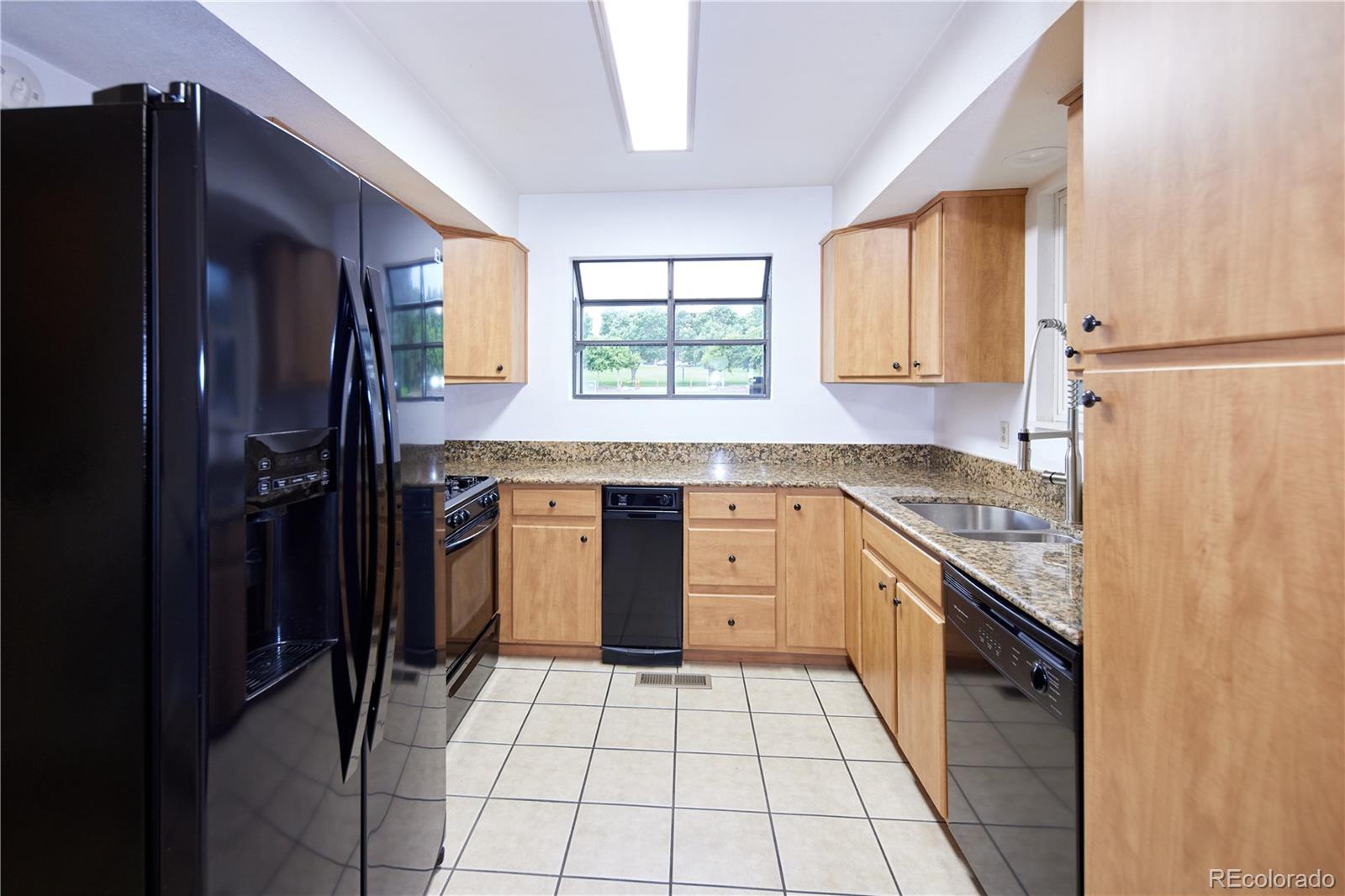 MLS Image #9 for 6698 w kenyon avenue,denver, Colorado