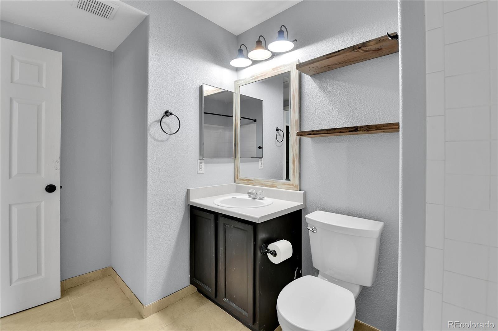MLS Image #19 for 7751 s kittredge court,englewood, Colorado