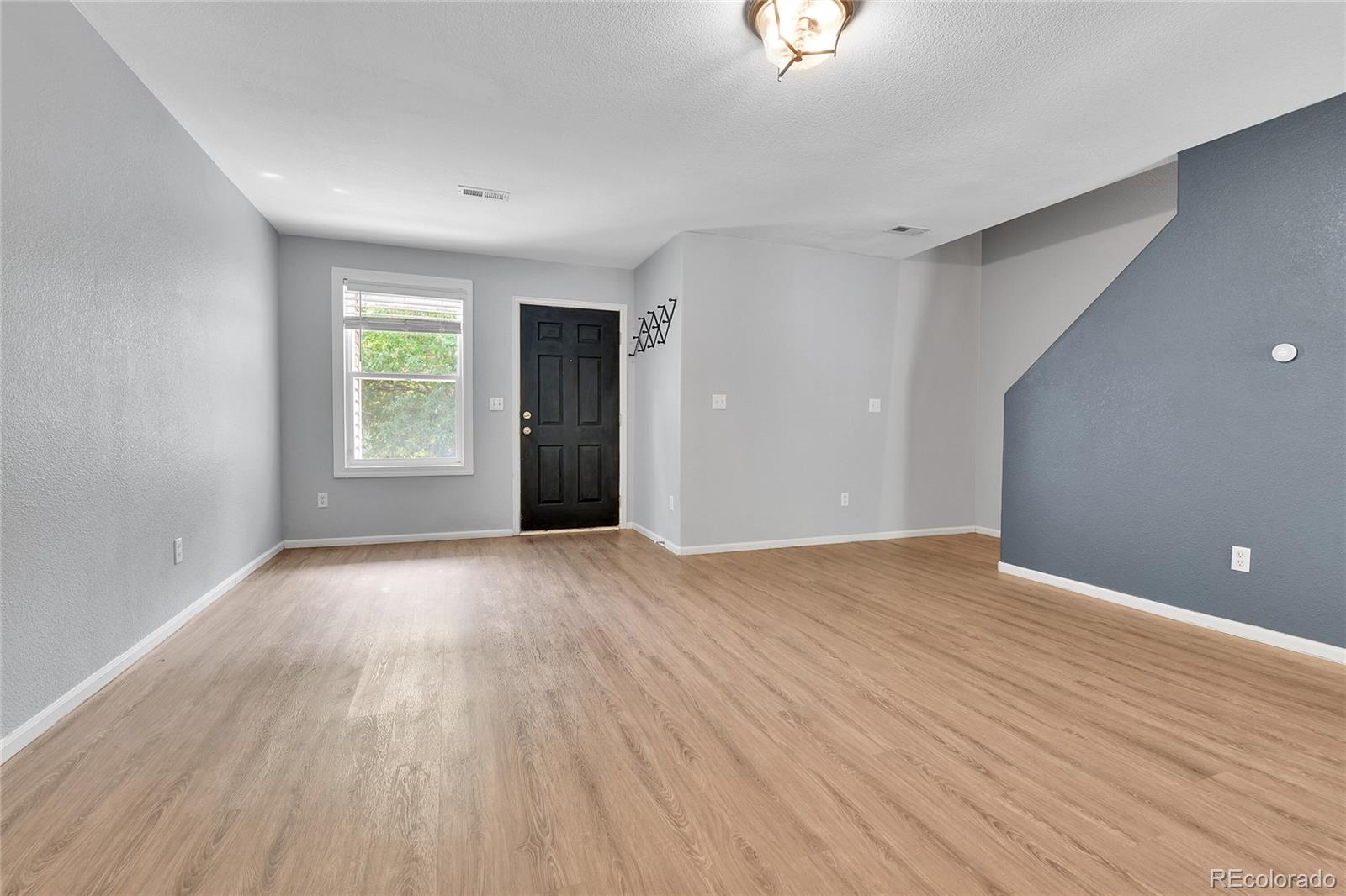 MLS Image #2 for 7751 s kittredge court,englewood, Colorado