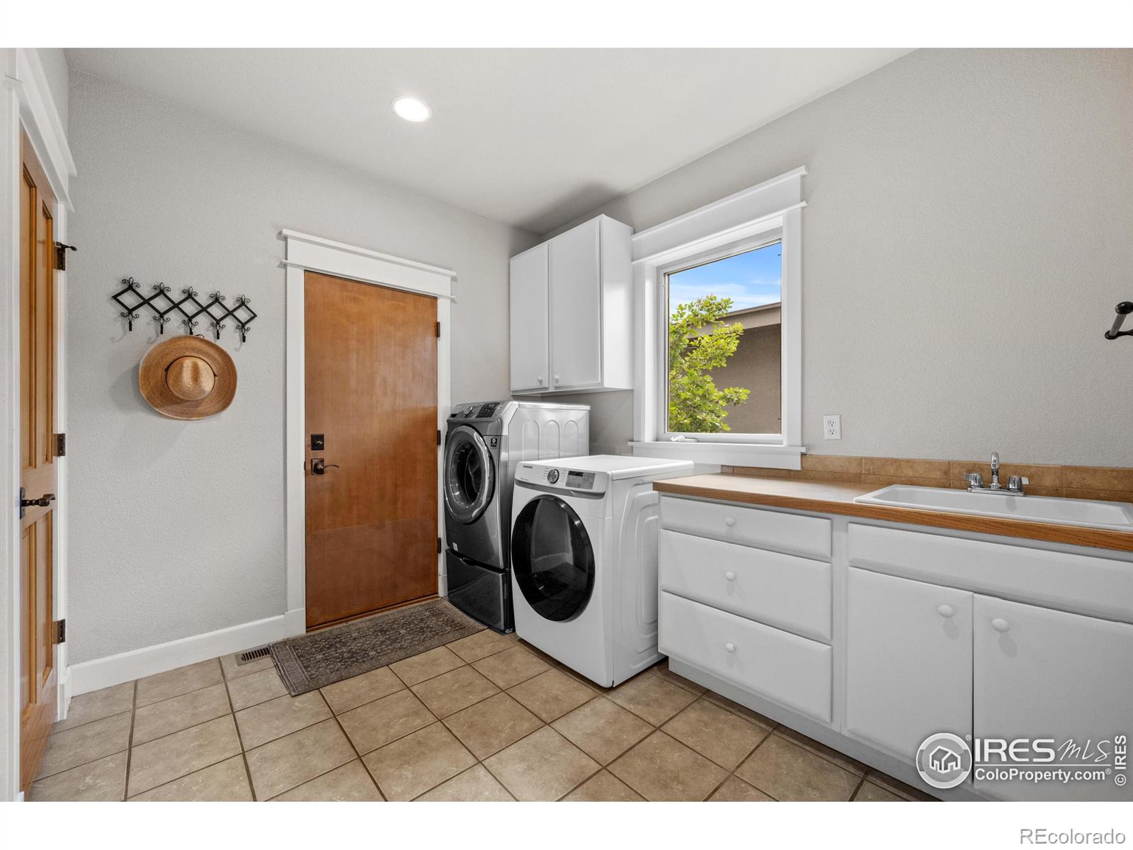 MLS Image #15 for 2005  calico court,longmont, Colorado