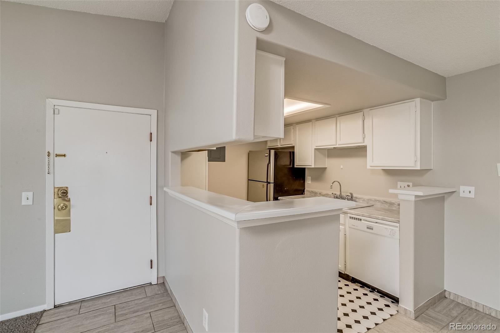 MLS Image #8 for 18033 e ohio avenue,aurora, Colorado