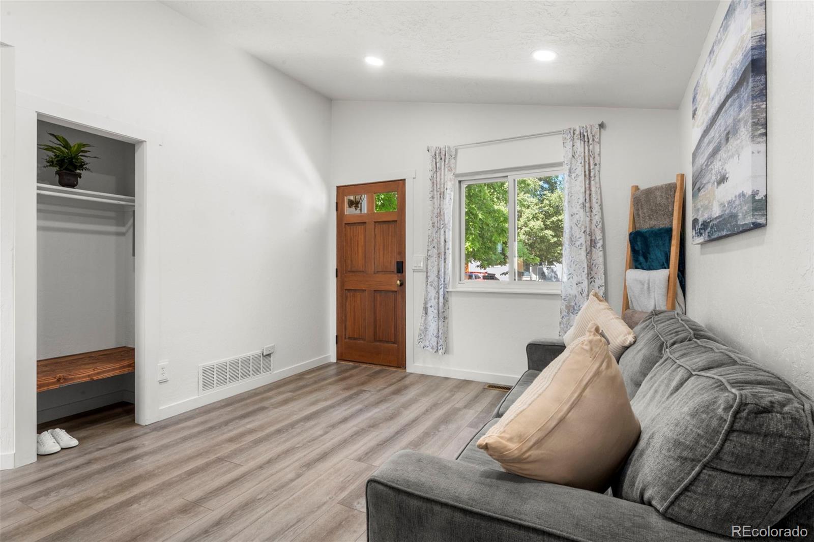 MLS Image #2 for 4672 s pagosa circle,aurora, Colorado