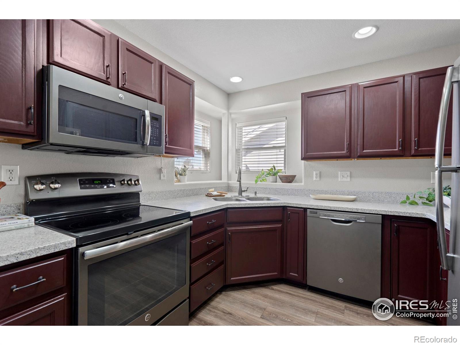 MLS Image #5 for 304  hemlock drive,windsor, Colorado