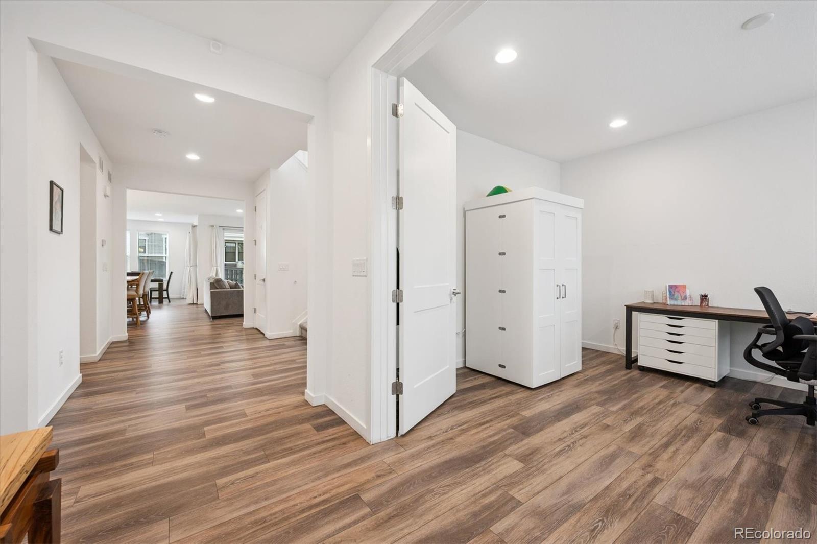 MLS Image #2 for 9103  star streak circle,littleton, Colorado