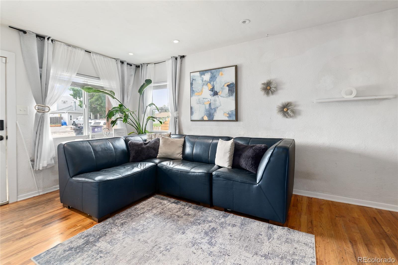 MLS Image #2 for 1589 s michigan way,denver, Colorado