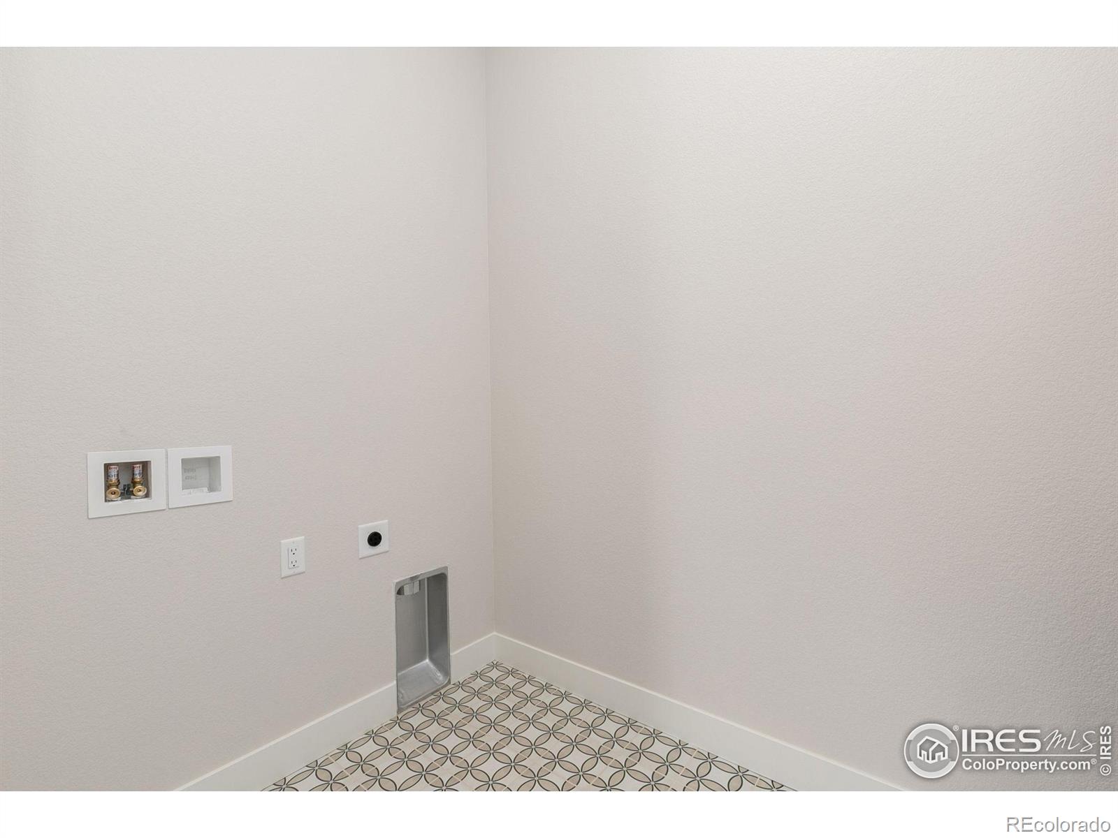 MLS Image #12 for 1719  branching canopy drive,windsor, Colorado