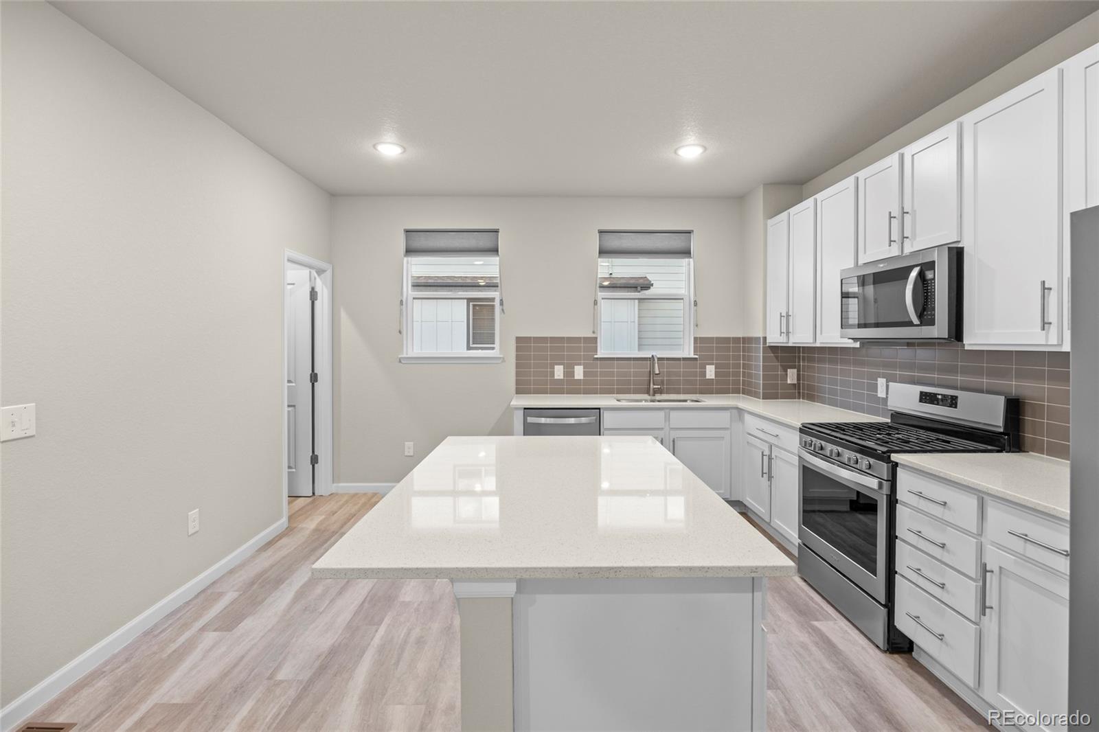 MLS Image #17 for 1312  independence street,lakewood, Colorado
