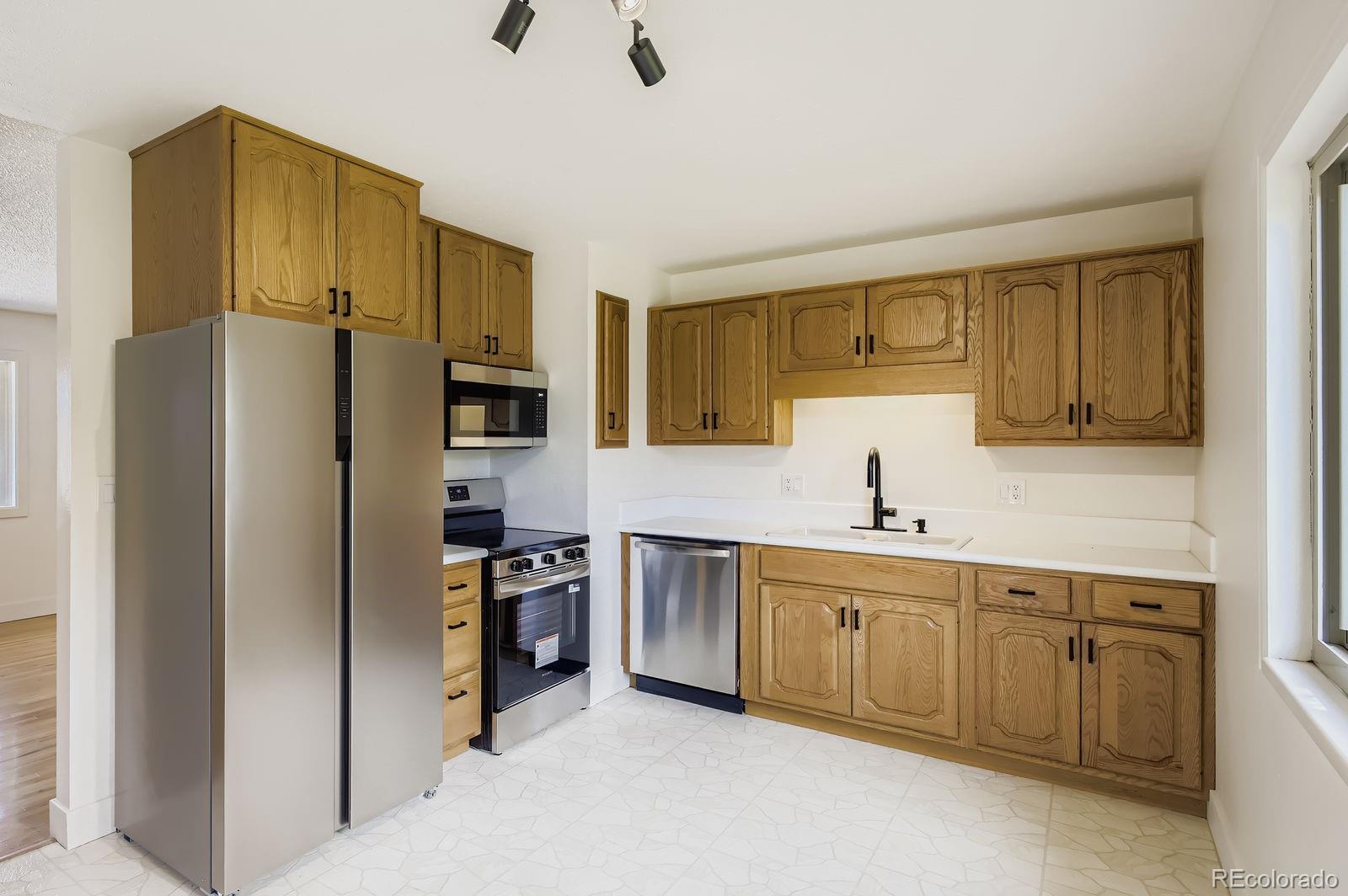 MLS Image #10 for 811 s tyler avenue,loveland, Colorado