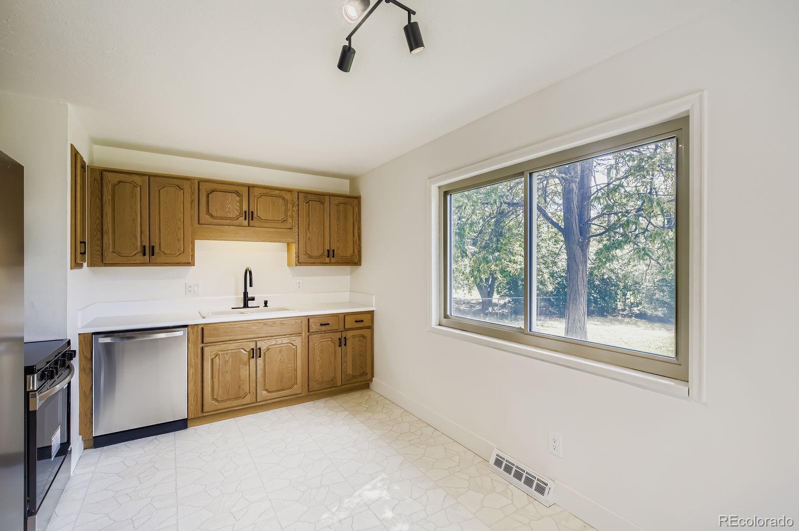 MLS Image #8 for 811 s tyler avenue,loveland, Colorado