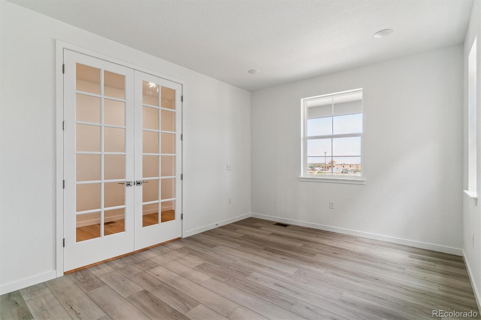 MLS Image #11 for 25244 e warren place,aurora, Colorado