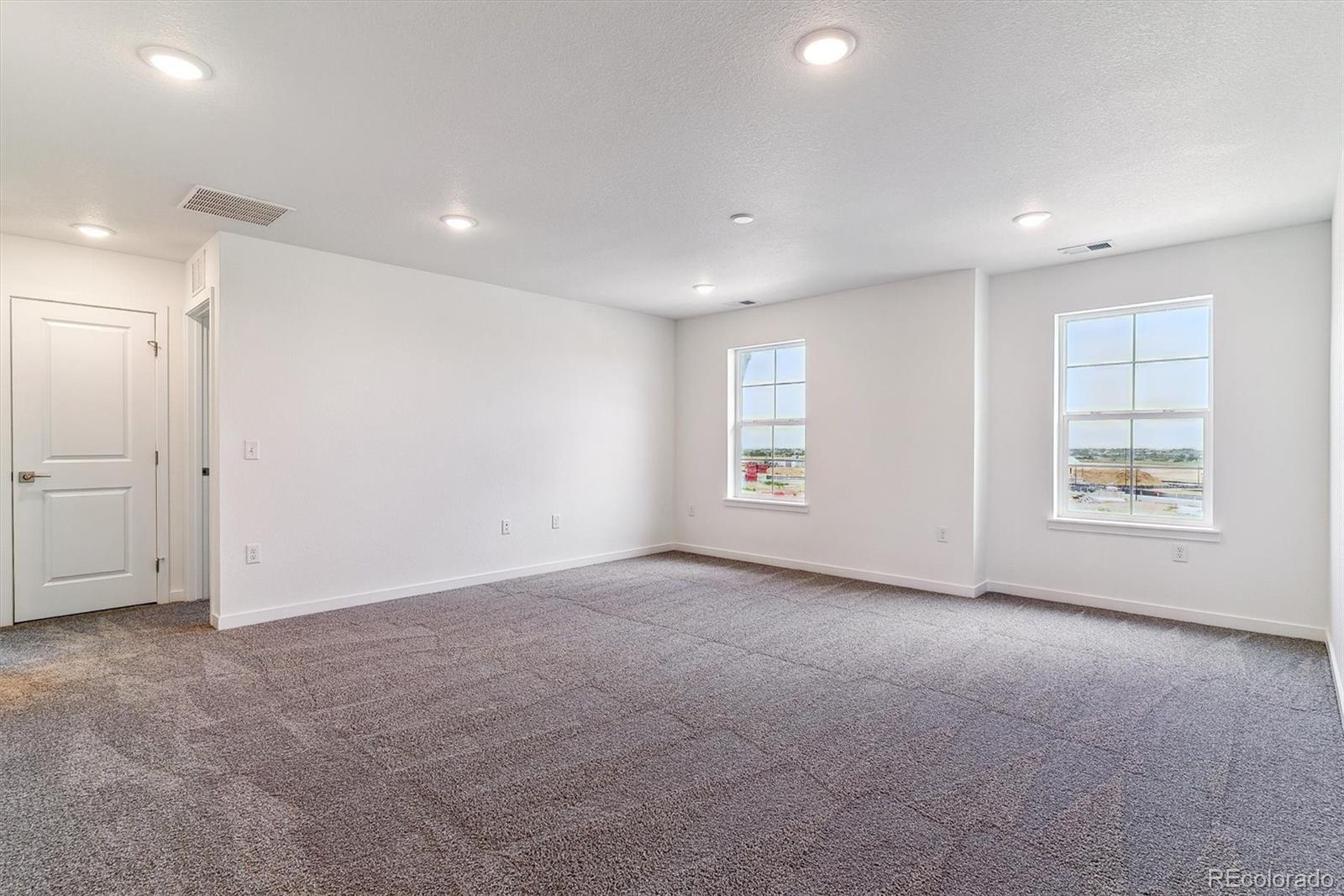 MLS Image #20 for 25244 e warren place,aurora, Colorado
