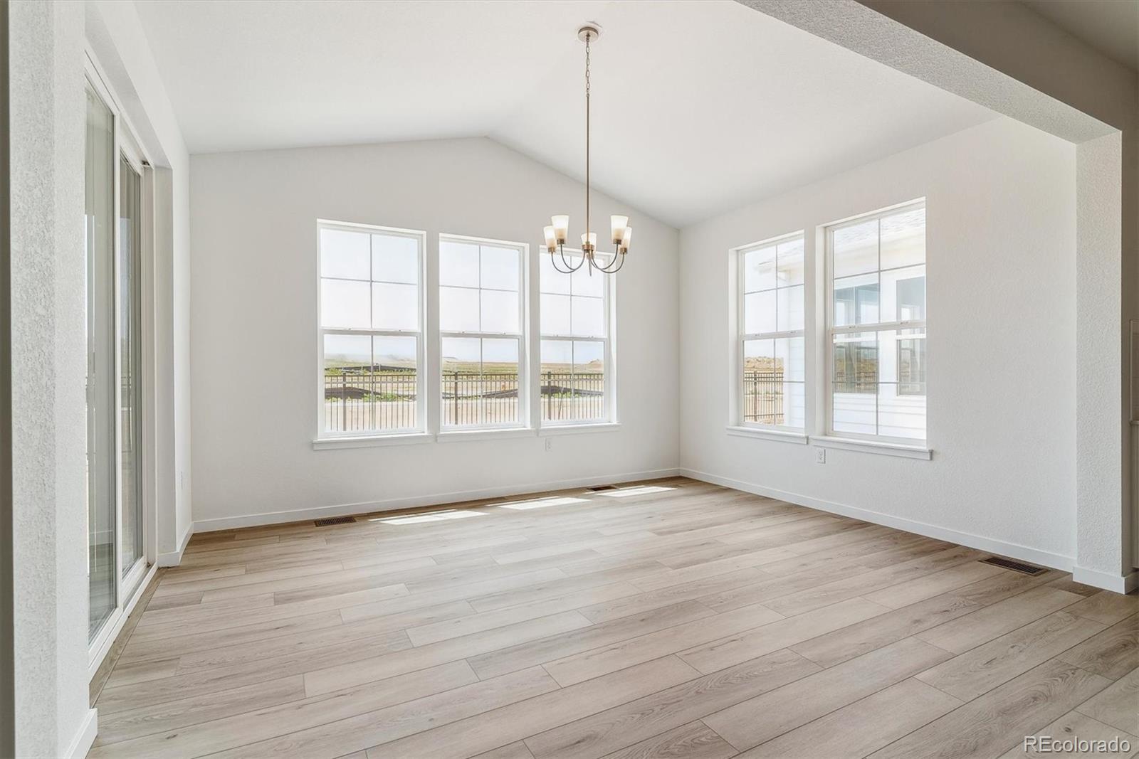 MLS Image #8 for 25244 e warren place,aurora, Colorado