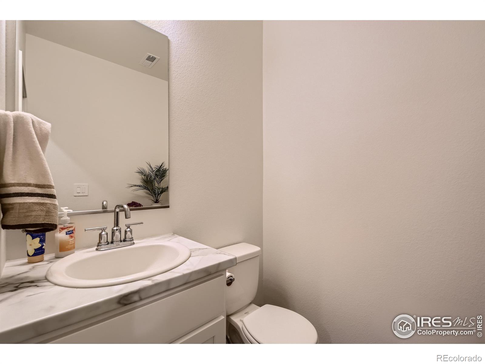 MLS Image #10 for 305  cardinal street,johnstown, Colorado