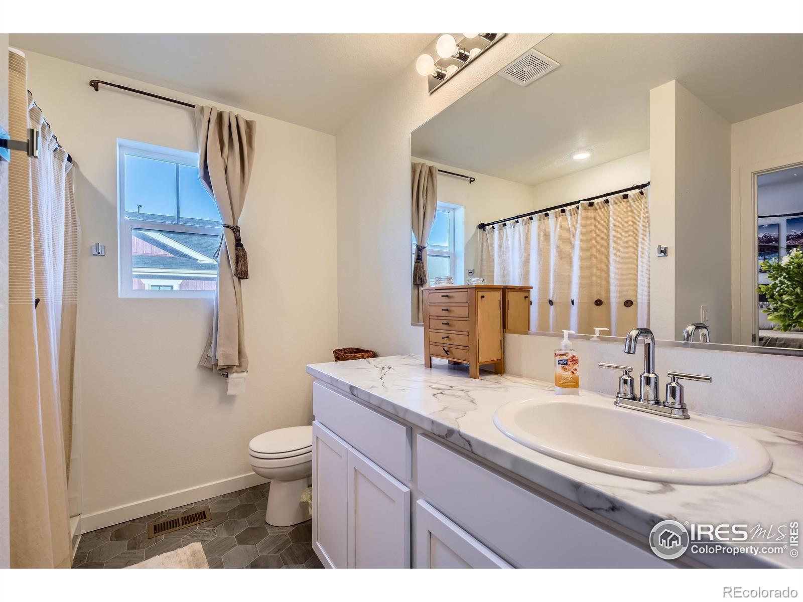 MLS Image #17 for 305  cardinal street,johnstown, Colorado