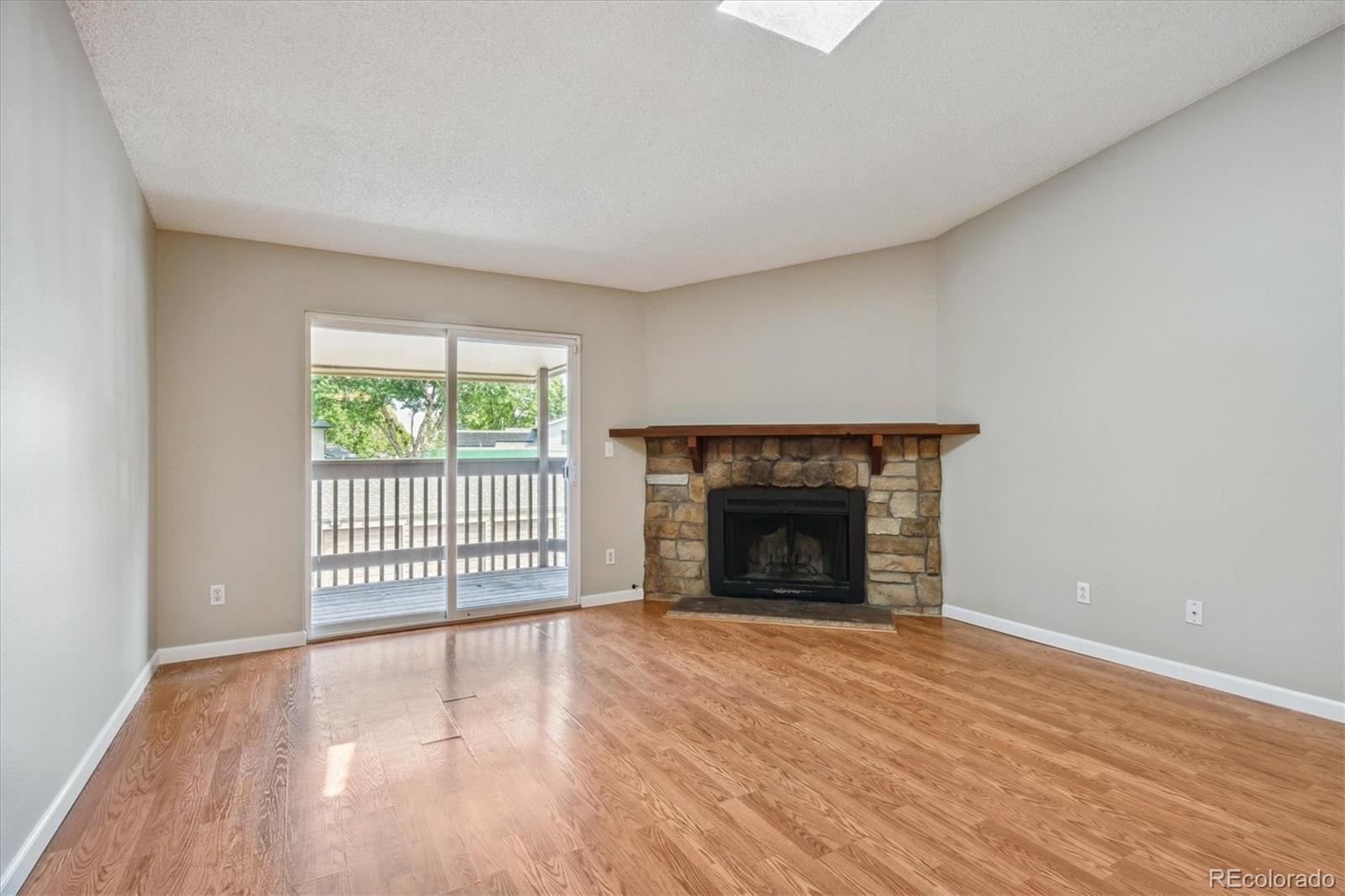 MLS Image #3 for 3400 s eagle street,aurora, Colorado