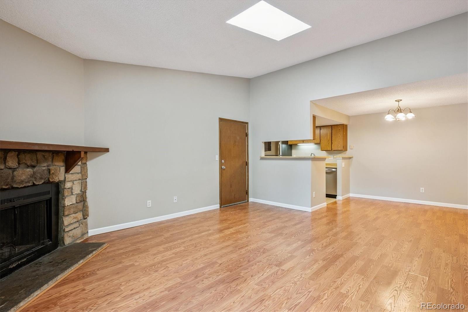MLS Image #4 for 3400 s eagle street,aurora, Colorado