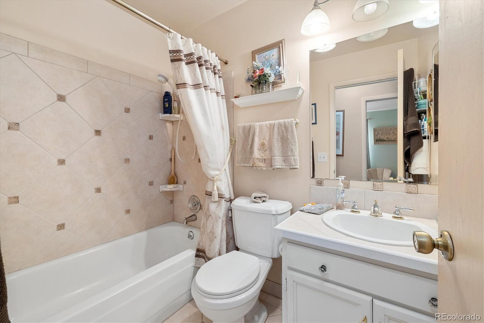 MLS Image #16 for 8650 e eastman avenue,denver, Colorado