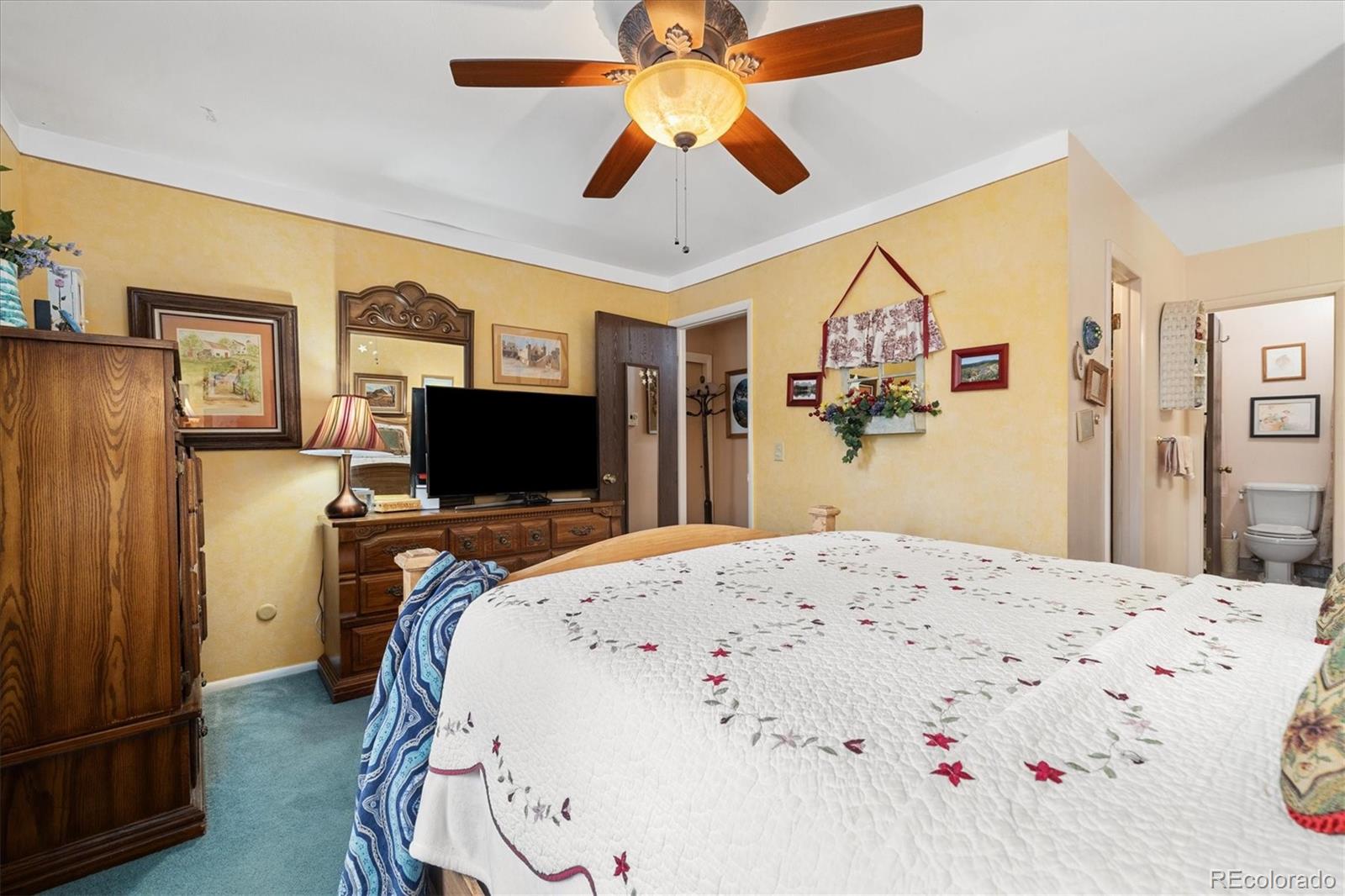 MLS Image #17 for 8650 e eastman avenue,denver, Colorado