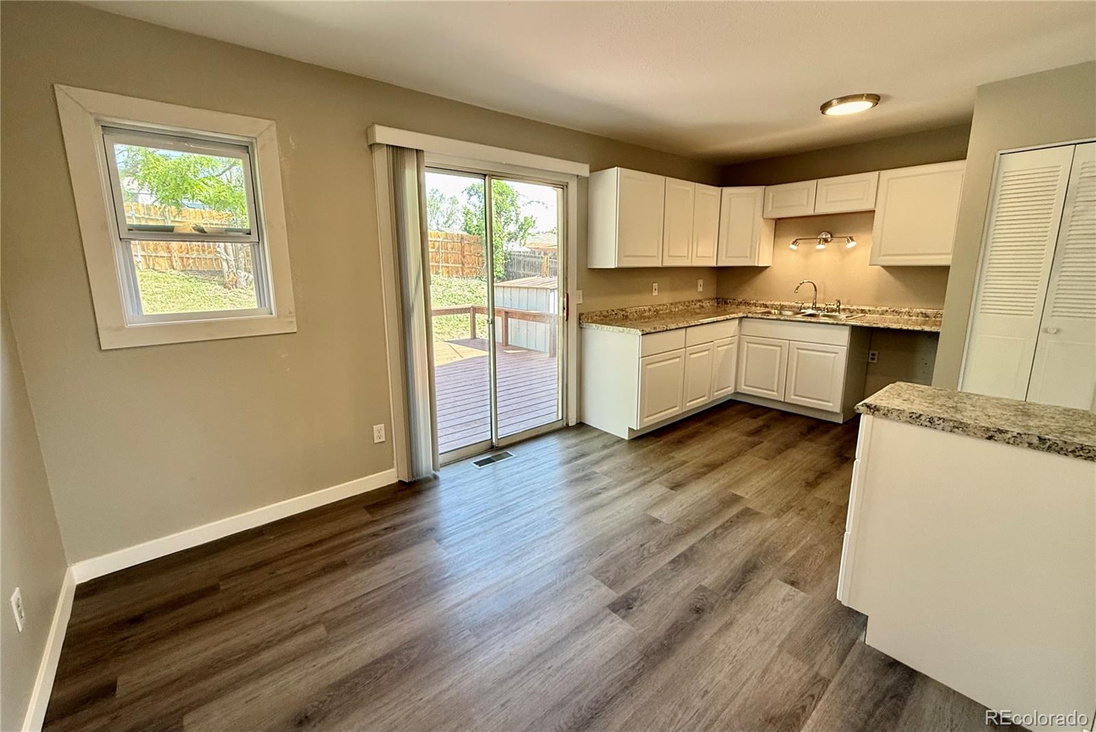MLS Image #10 for 461  elbert way,denver, Colorado