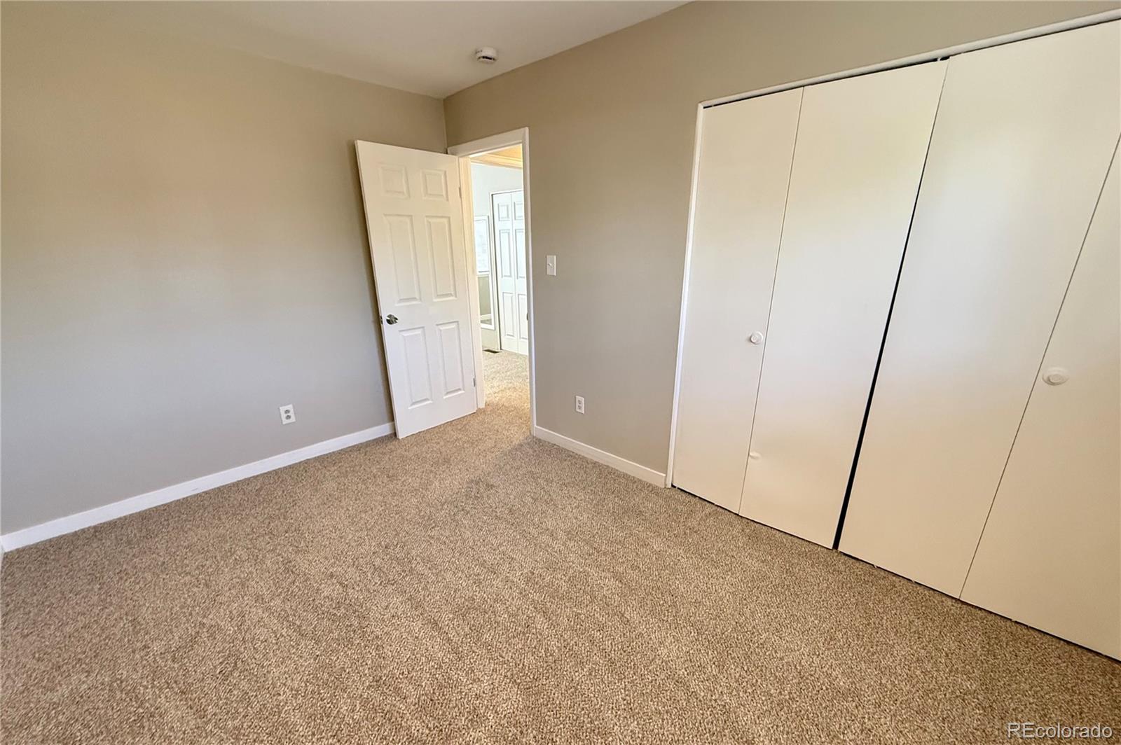 MLS Image #18 for 461  elbert way,denver, Colorado