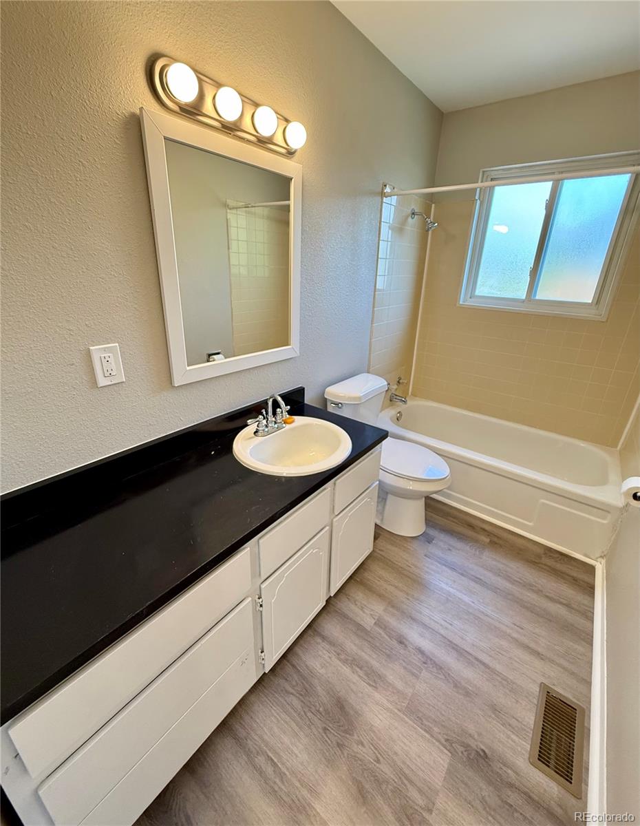 MLS Image #20 for 461  elbert way,denver, Colorado