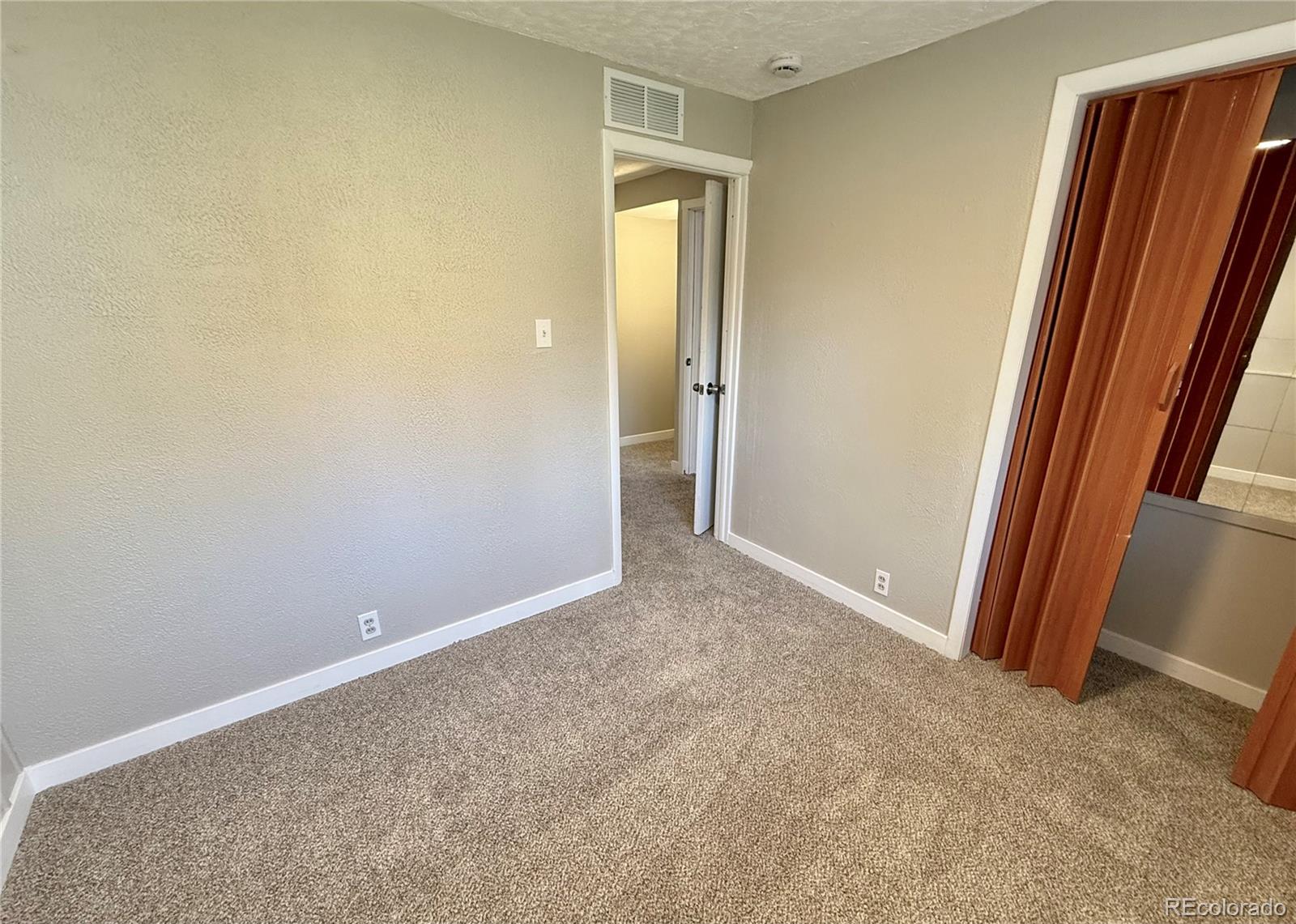 MLS Image #31 for 461  elbert way,denver, Colorado