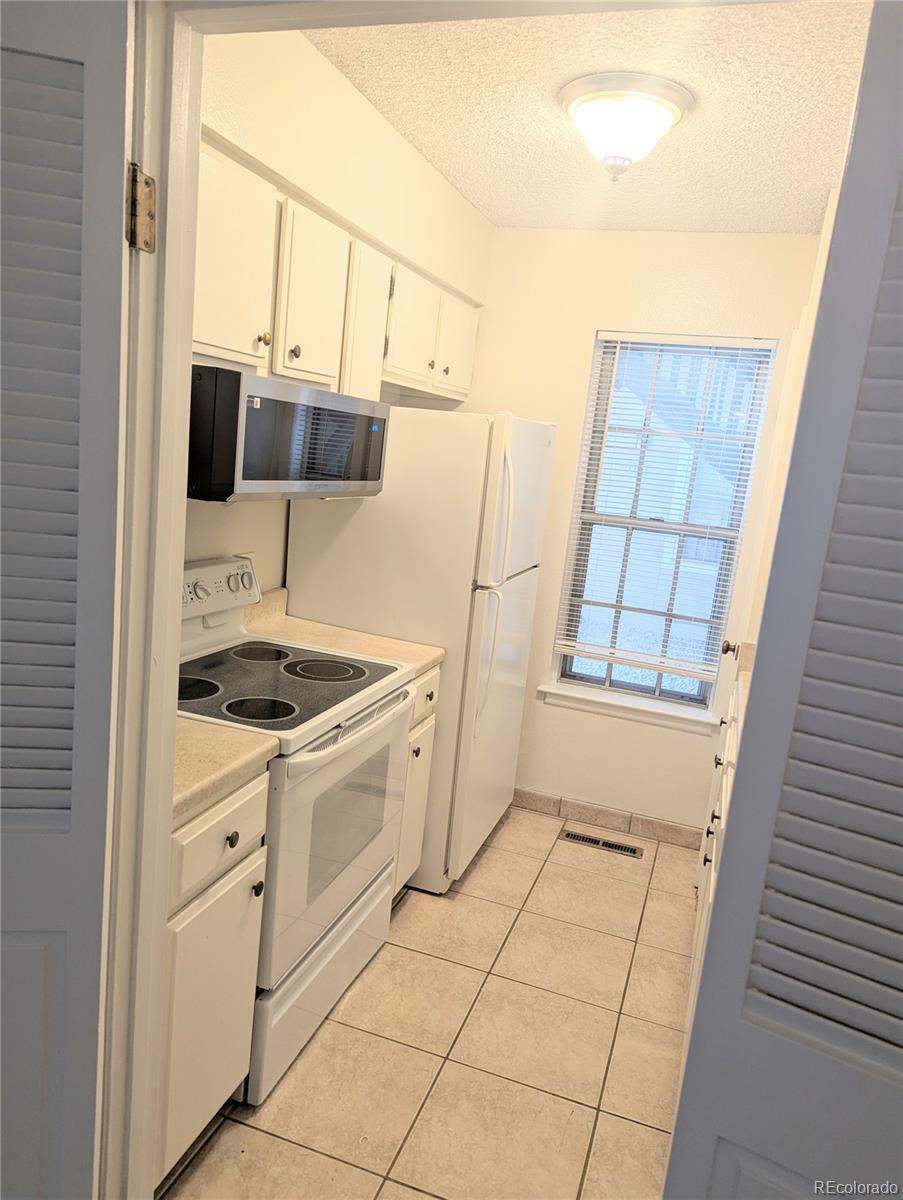 MLS Image #14 for 7110 s gaylord street,centennial, Colorado