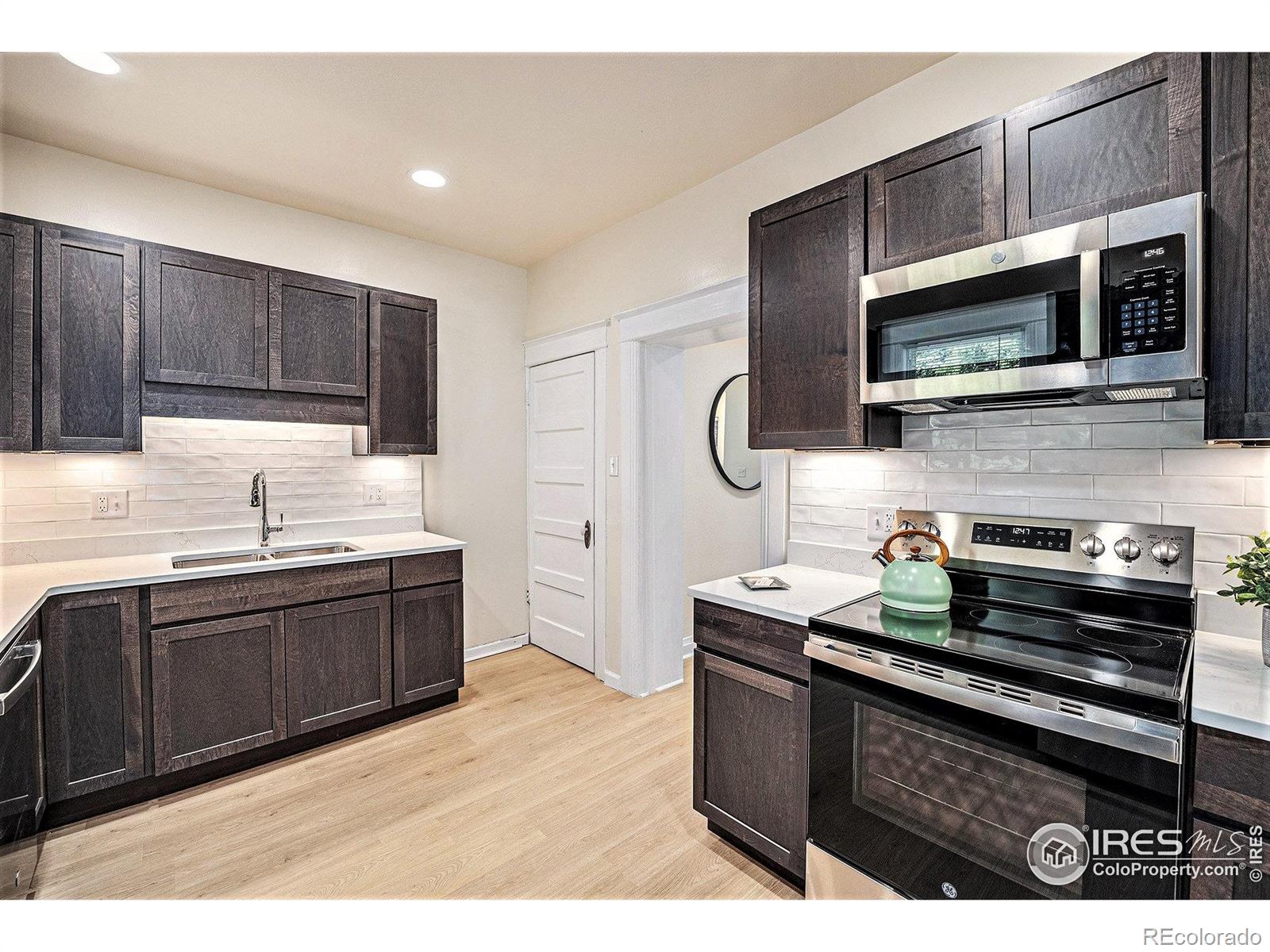 MLS Image #4 for 1021 e 23rd avenue,denver, Colorado