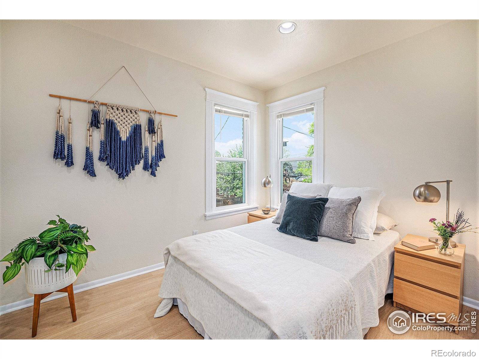 MLS Image #6 for 1021 e 23rd avenue,denver, Colorado