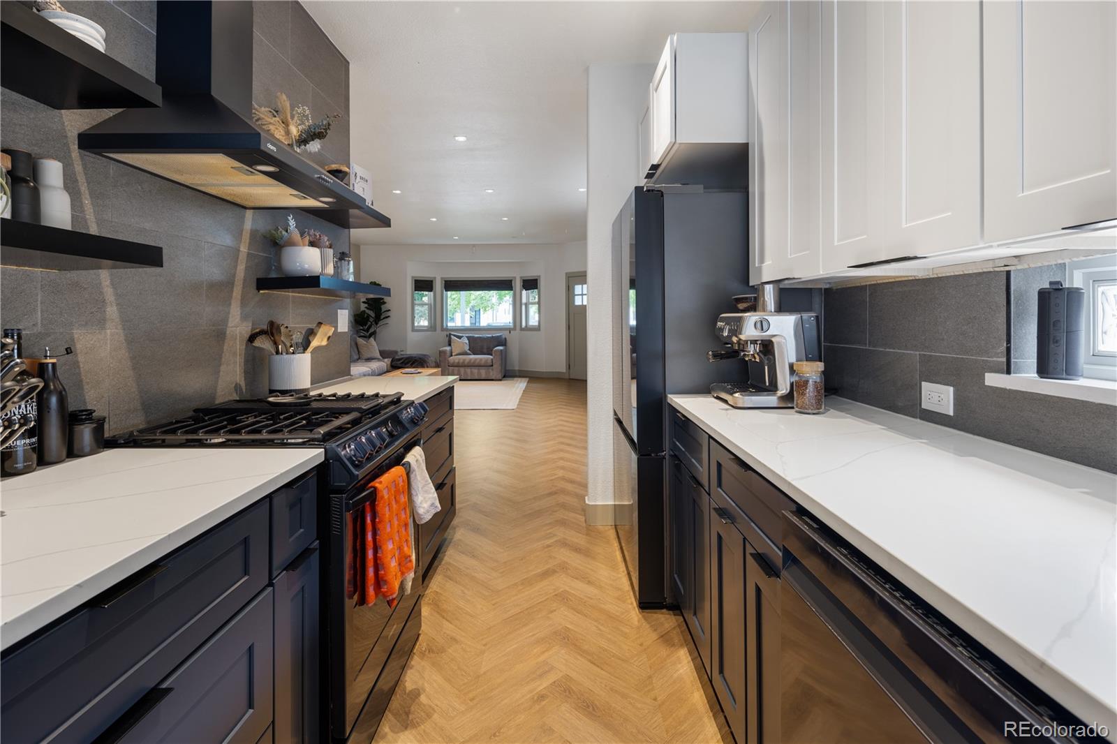 MLS Image #13 for 1584  vrain street,denver, Colorado