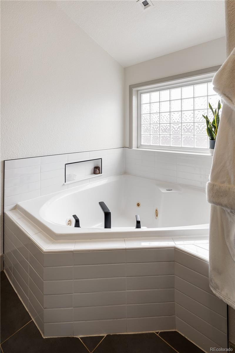 MLS Image #29 for 1584  vrain street,denver, Colorado