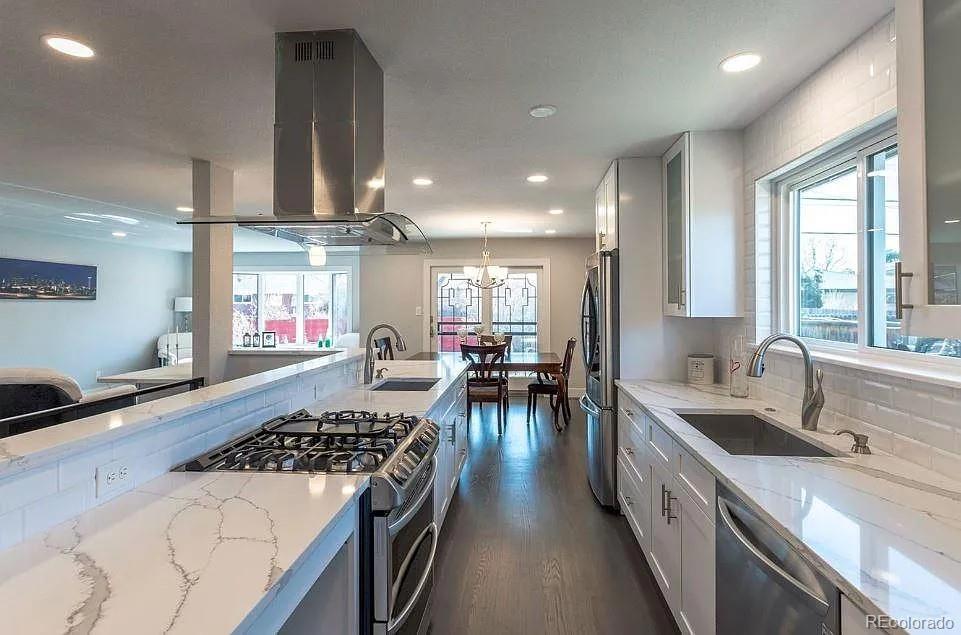 MLS Image #10 for 6660 e nevada place,denver, Colorado