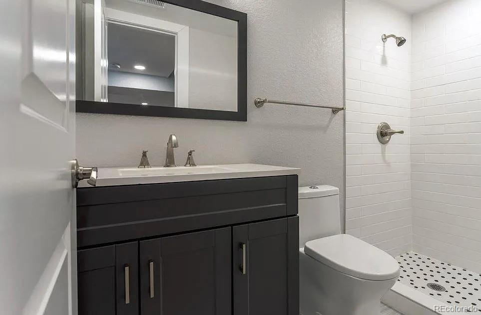 MLS Image #25 for 6660 e nevada place,denver, Colorado