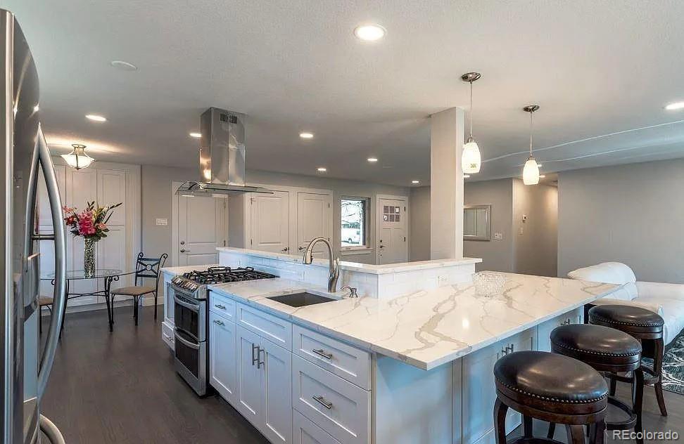 MLS Image #9 for 6660 e nevada place,denver, Colorado