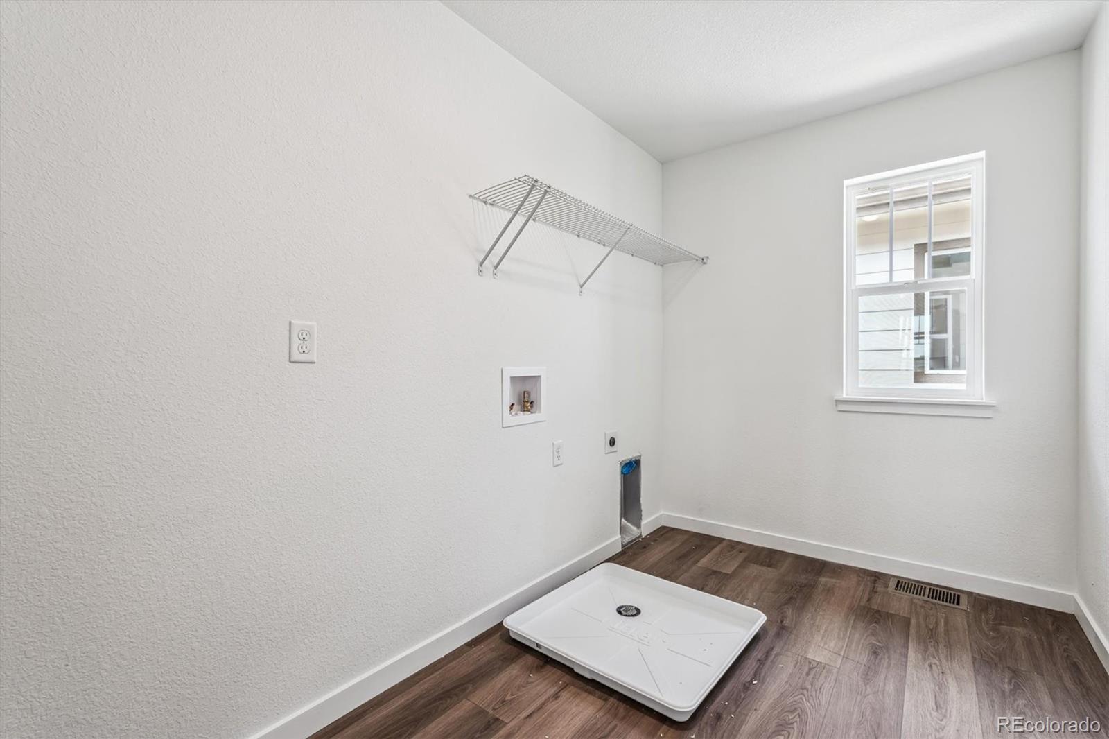MLS Image #13 for 9256  telluride court,commerce city, Colorado