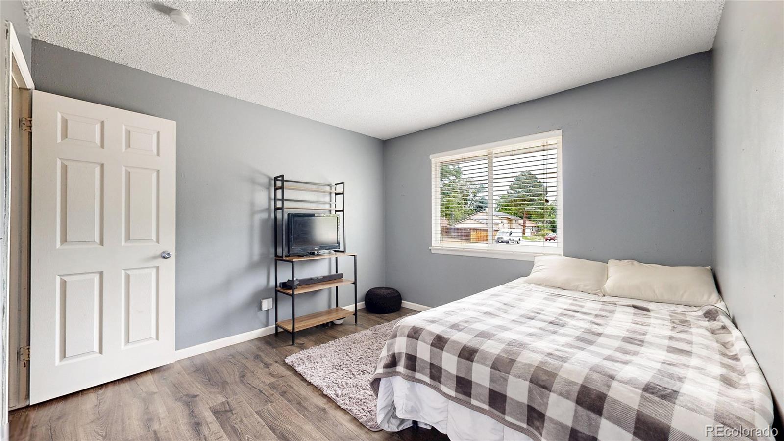 MLS Image #10 for 6327 s johnson street,littleton, Colorado